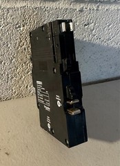 10 PCS QO120PAF SQUARE D QO 1P 20A ARC-FAULT PLUG-ON NUETRAL CIRCUIT BREAKERS