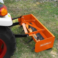 MechMaxx 60″ Tractor Box Blade Scraper Attachment 3 Point Hitch 20HP-50HP, BB60
