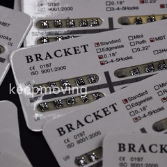018/022 Dental Orthodontic Bracket Braces Mini Standard Roth MBT Edgewise 3/345H