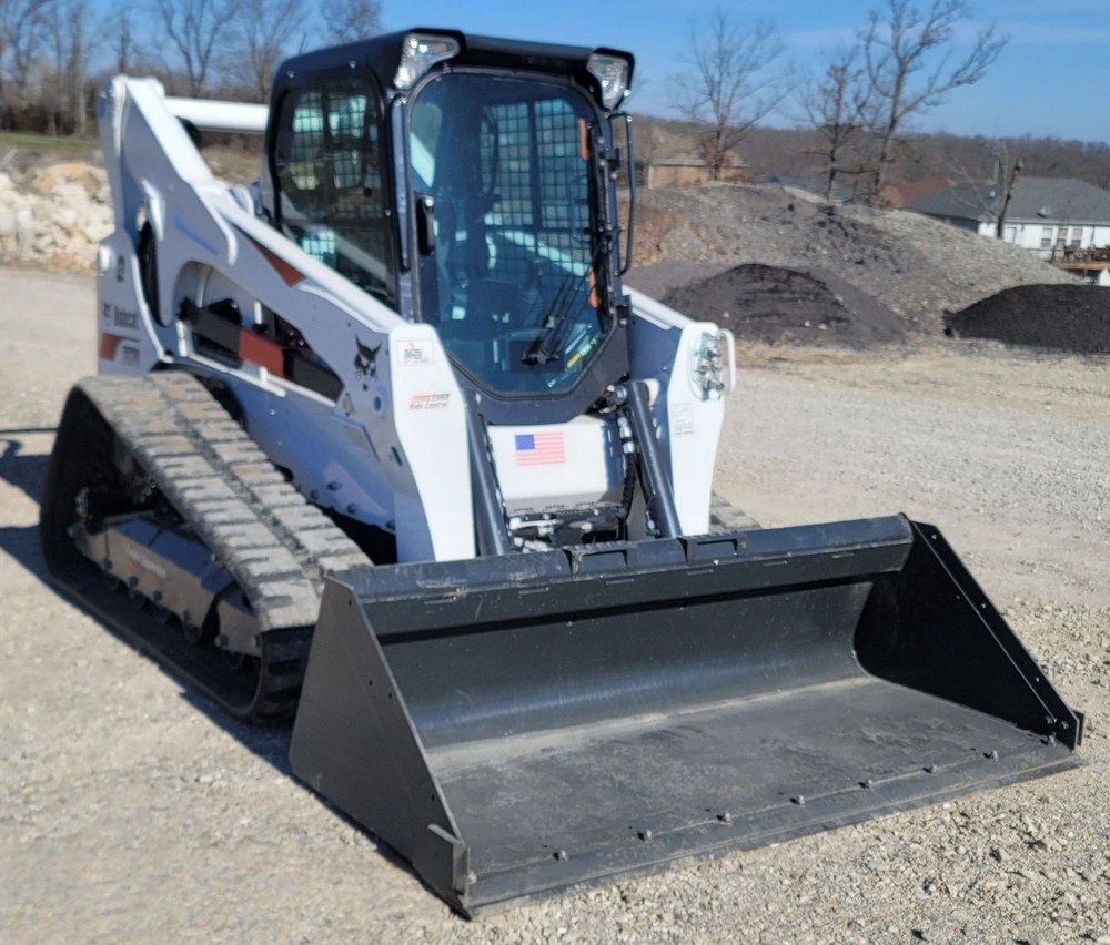 2023 Bobcat T870 High Flow Compact Track Loader 629 Hrs Cab A/C Clean