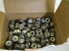 NEW BOX OF 100 STAINLESS STEEL 18-8SS 10/32 NF NYLON INSERT NUTS