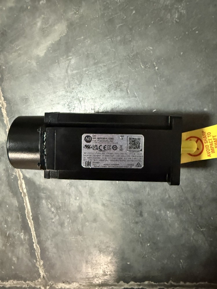 Allen Bradley Servo Motor VPL-B0753E-PH12AA