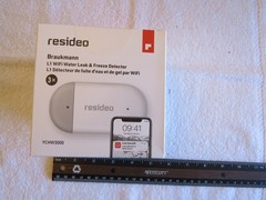 NEW RESIDEO [HONEYWELL] 3-PACK YCHW3000W3003 WIFI WATER LEAK & FREEZE DETECTOR