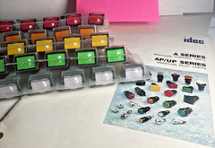 💡🌈 HUGE Lot 76x IDEC Push Button Switches AL6-M AL6-AP Multicolor + Manual NOS