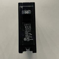 Eaton BR130 30 Amp Single Pole Thermal Magnetic Circuit Breaker NOS