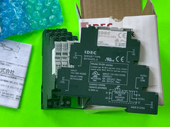 IDEC RV8H-L-AD110 Relay/Socket 6A 110-125V AC/DC Lot of 5 NEW