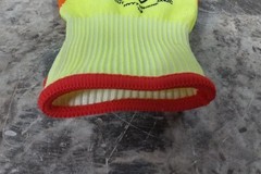 Pip HVY710HSNF 120 Pk Size S / Size 7 Cut-Resistant Gloves