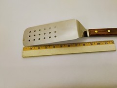 Dexter USA 8X3 Perforated Spatula Turner Stainless Wood Handle PS8698 Factory2nd