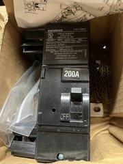 SIEMENS MBK200A 2 POLE 200A 120/240V EQ8695 CIRCUIT BREAKER NEW IN BOX