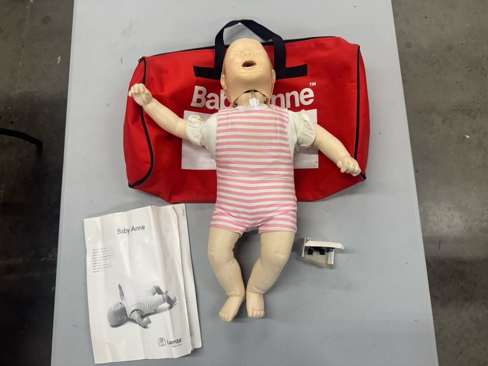 Laerdal Baby Anne Infant CPR Manikin Training Resuscitator, Lung, Carry Case D