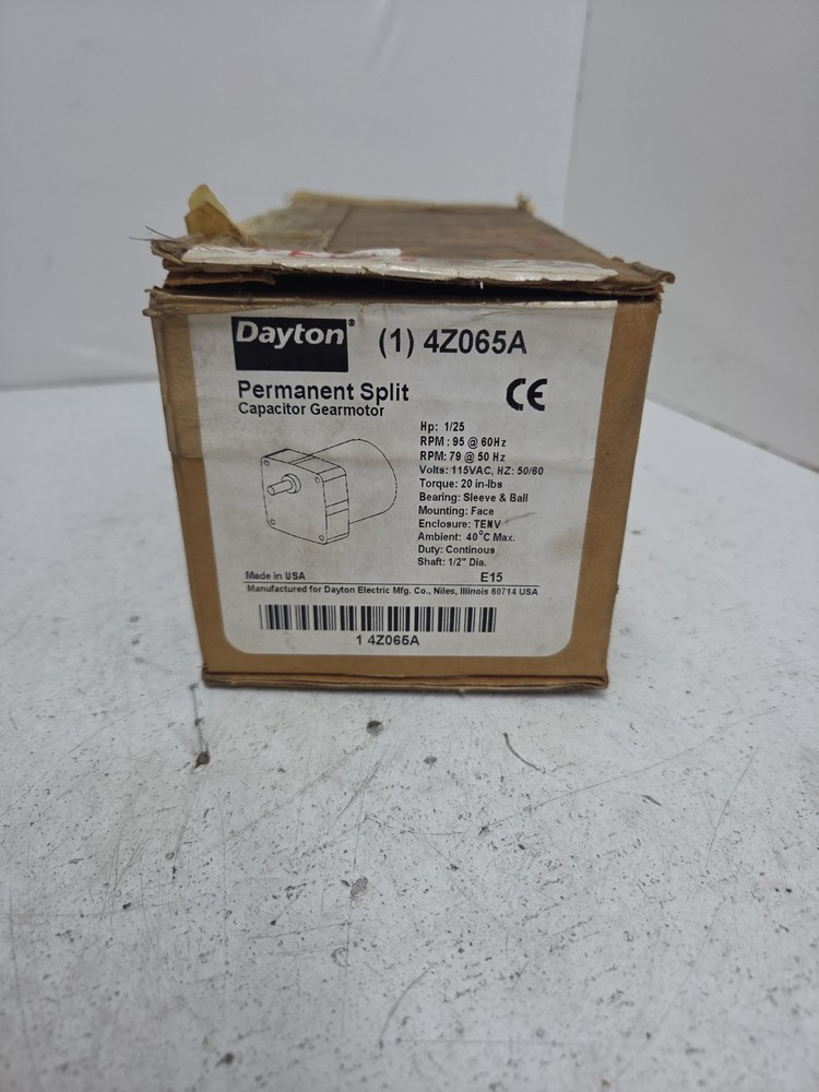 Dayton 4Z065A Permanent Split Capacitor Gearmotor **NOS**
