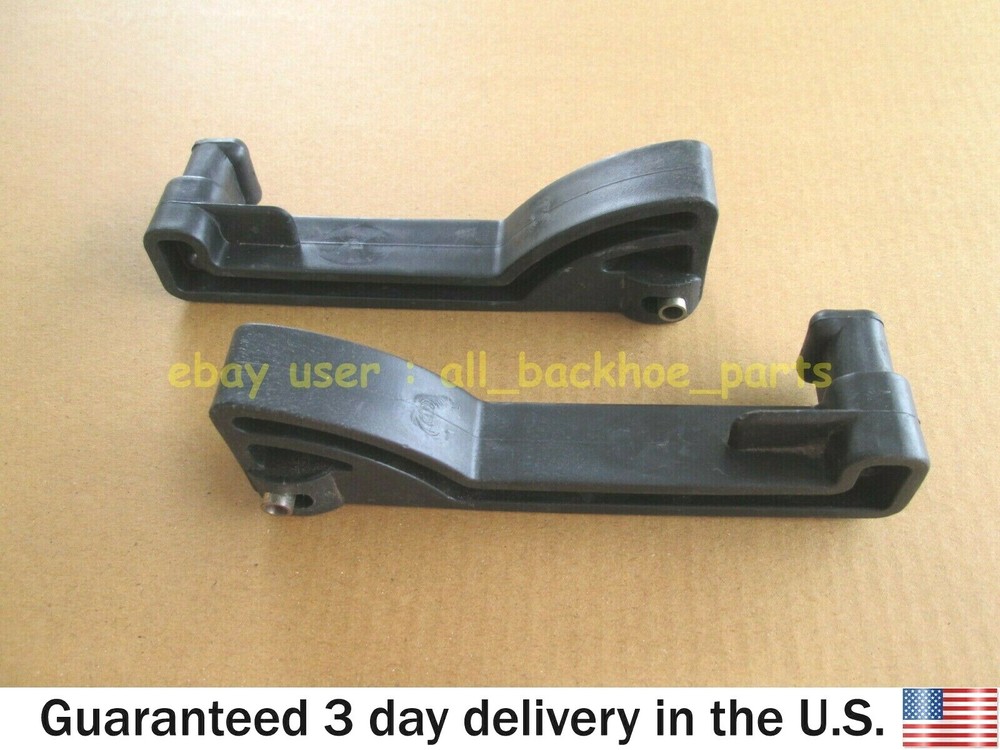 JCB BACKHOE – SIDE WINDOW HANDLES, 2 PCS. (PART NO. 331/38532 & 116/00822)
