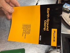 Fluke 1630 Earth Ground Clamp with Carry Case, Manual and Loop Resistence Card