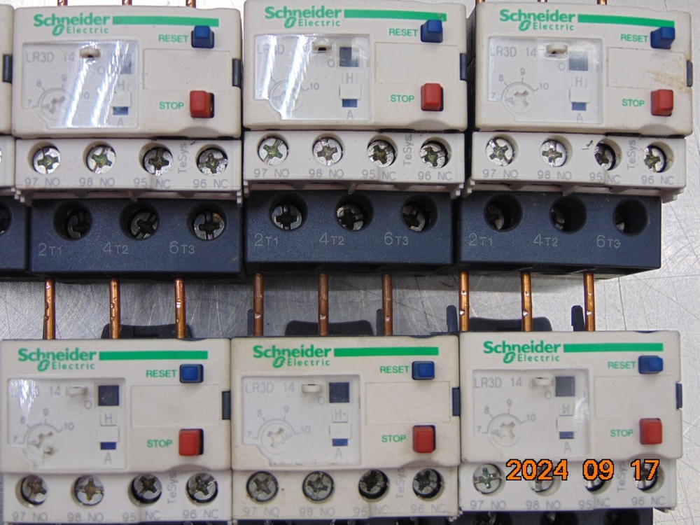 (1) Schneider Electric Thermal Overload Relay LR3D14 7-10A