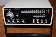 SIMPSON 421 SWEEP FUNCTION GENERATOR (NO FAULT SHOWN, DIRECT RETURNS ACCEPTED)