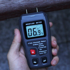 LCD Wood Moisture Tester Meter Detector Firewood Paper Cardboard