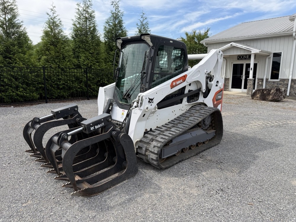 2020 BOBCAT T770 SKID STEER LOADER – 92HP TURBO DIESEL – A/C CAB – BOBTACH